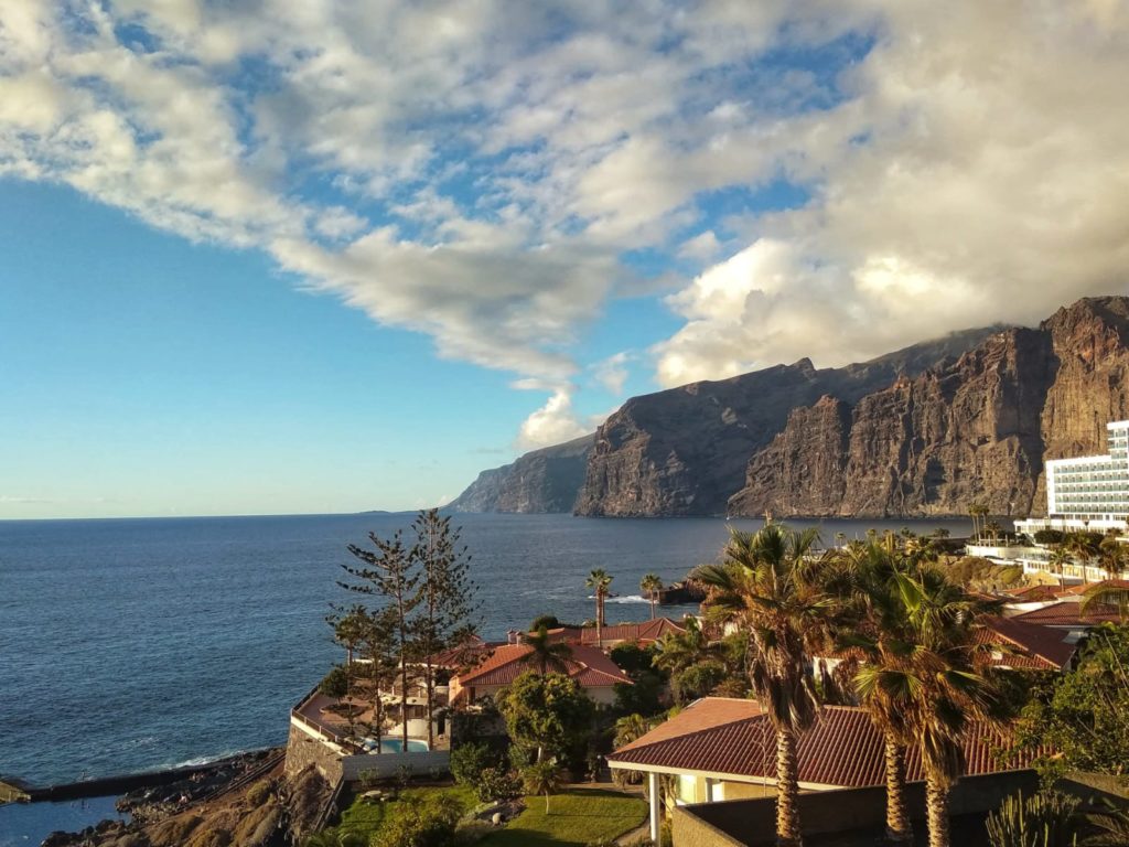 Los Gigantes